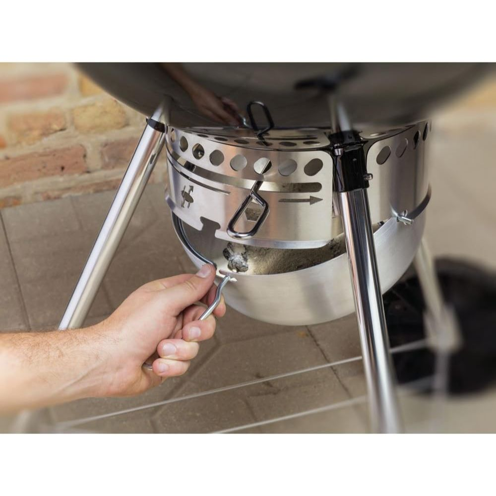 Original Kettle Premium Charcoal Grill, 22-Inch, Outdoor BBQ Grill with Built‑In Thermometer, Heat Control Dampers & One‑Touch™ Cleaning System
